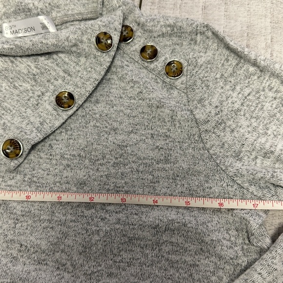 89th + Madison Gray Soft Light Weight Sweater - Picture 9 of 10